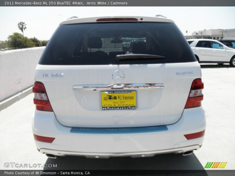 Arctic White / Cashmere 2011 Mercedes-Benz ML 350 BlueTEC 4Matic