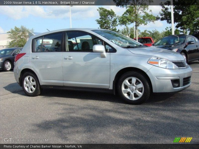 Brillant Silver / Charcoal 2009 Nissan Versa 1.8 SL Hatchback