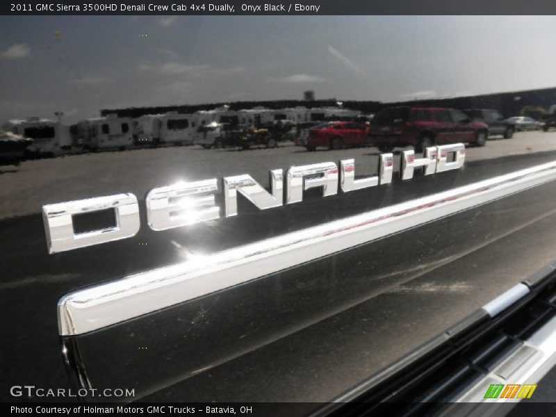 Onyx Black / Ebony 2011 GMC Sierra 3500HD Denali Crew Cab 4x4 Dually