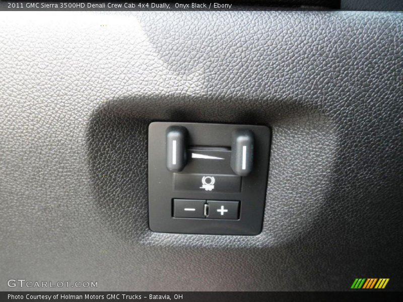 Onyx Black / Ebony 2011 GMC Sierra 3500HD Denali Crew Cab 4x4 Dually