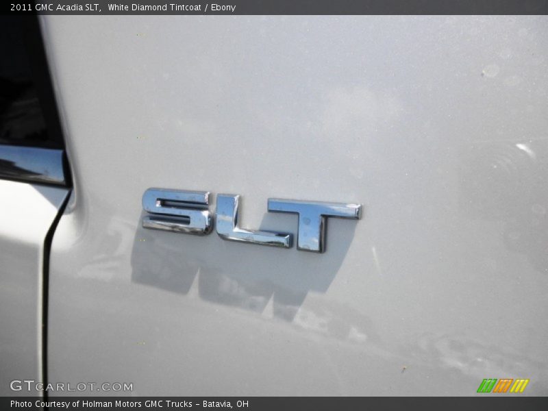 White Diamond Tintcoat / Ebony 2011 GMC Acadia SLT