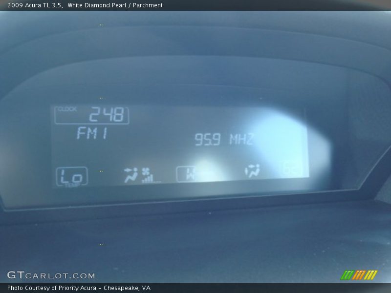 White Diamond Pearl / Parchment 2009 Acura TL 3.5