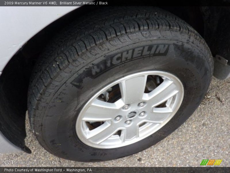 Brilliant Silver Metallic / Black 2009 Mercury Mariner V6 4WD