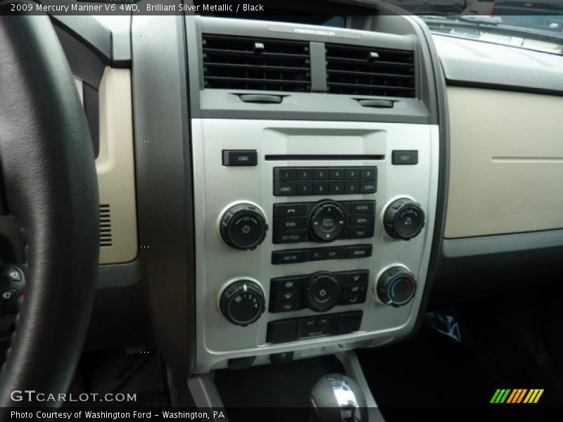 Brilliant Silver Metallic / Black 2009 Mercury Mariner V6 4WD