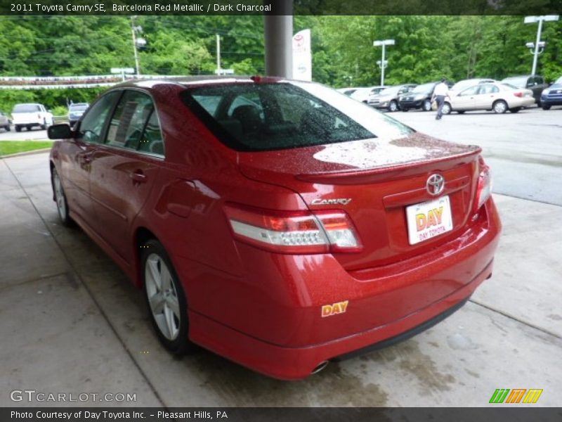 Barcelona Red Metallic / Dark Charcoal 2011 Toyota Camry SE