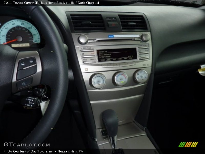 Barcelona Red Metallic / Dark Charcoal 2011 Toyota Camry SE