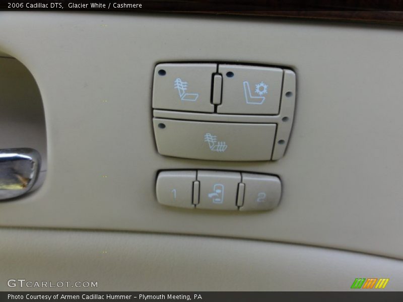 Glacier White / Cashmere 2006 Cadillac DTS