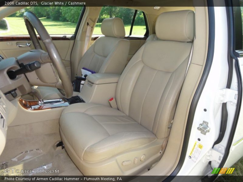 Glacier White / Cashmere 2006 Cadillac DTS