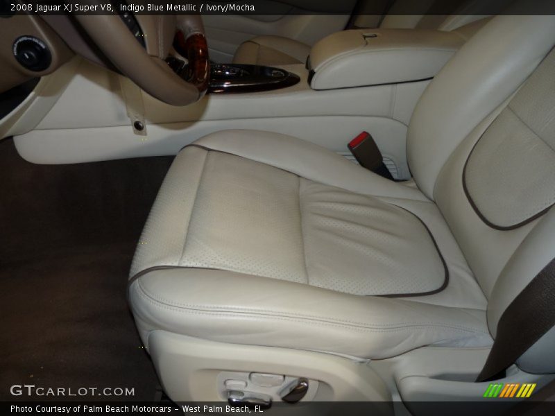  2008 XJ Super V8 Ivory/Mocha Interior