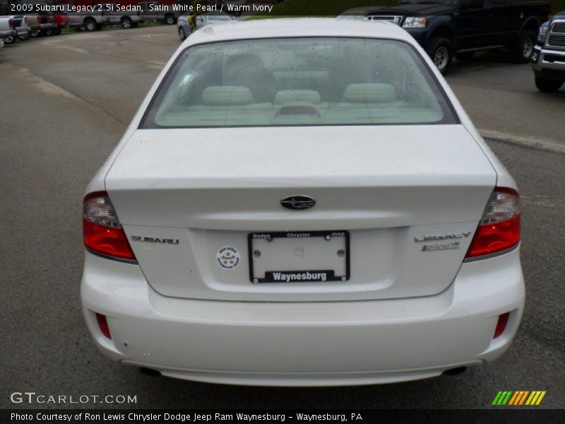 Satin White Pearl / Warm Ivory 2009 Subaru Legacy 2.5i Sedan