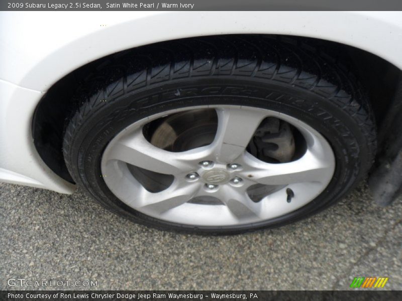 Satin White Pearl / Warm Ivory 2009 Subaru Legacy 2.5i Sedan