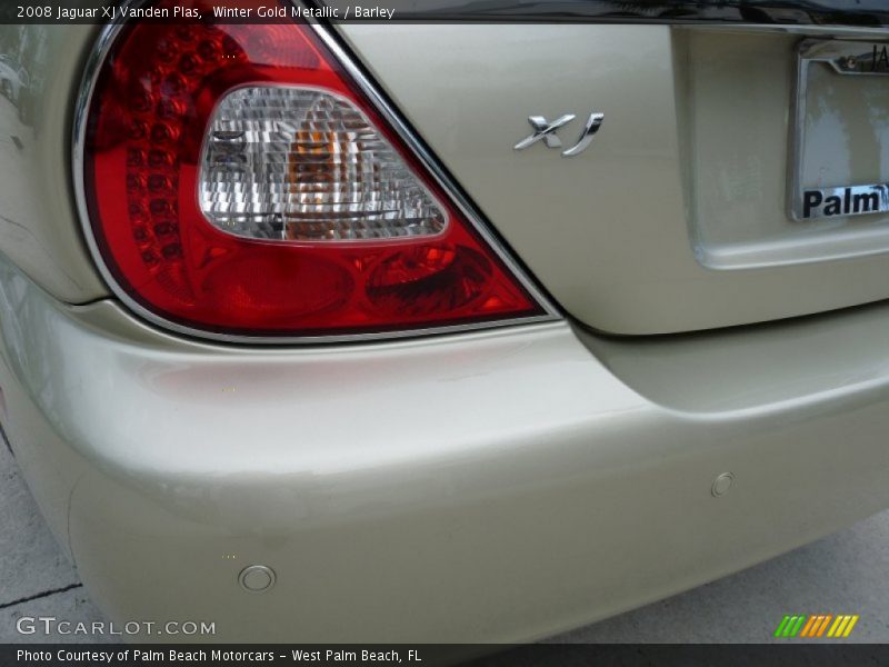 Winter Gold Metallic / Barley 2008 Jaguar XJ Vanden Plas