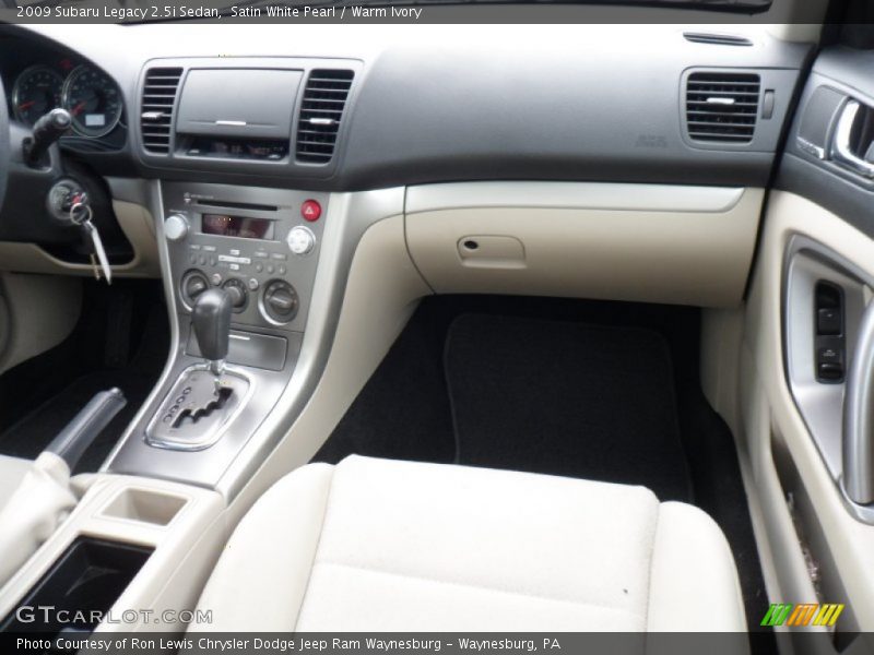 Satin White Pearl / Warm Ivory 2009 Subaru Legacy 2.5i Sedan