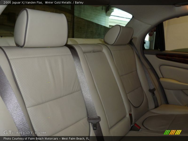 Winter Gold Metallic / Barley 2008 Jaguar XJ Vanden Plas