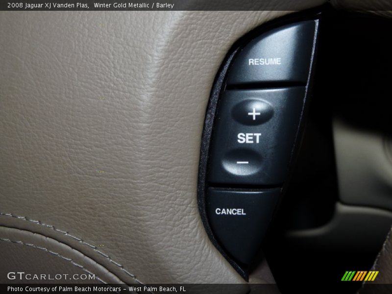 Winter Gold Metallic / Barley 2008 Jaguar XJ Vanden Plas