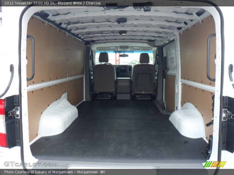  2012 NV 3500 HD SV Trunk