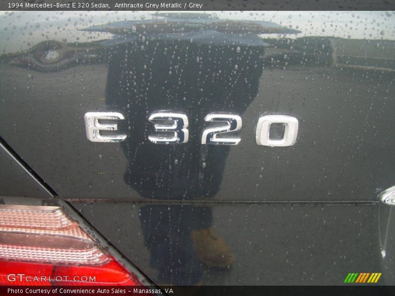  1994 E 320 Sedan Logo