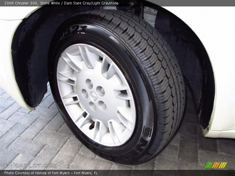 Stone White / Dark Slate Gray/Light Graystone 2006 Chrysler 300