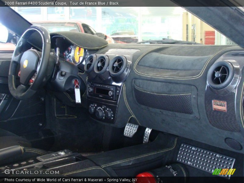 Dashboard of 2008 F430 Scuderia Coupe
