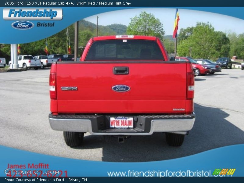 Bright Red / Medium Flint Grey 2005 Ford F150 XLT Regular Cab 4x4