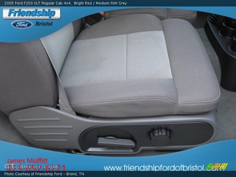Bright Red / Medium Flint Grey 2005 Ford F150 XLT Regular Cab 4x4