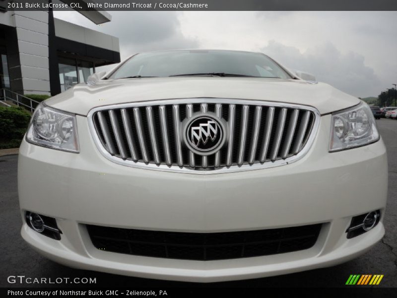 White Diamond Tricoat / Cocoa/Cashmere 2011 Buick LaCrosse CXL