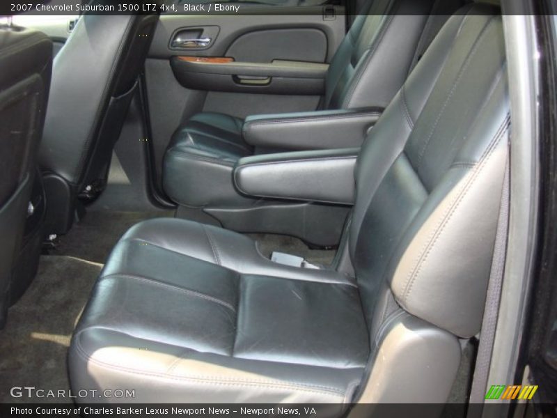  2007 Suburban 1500 LTZ 4x4 Ebony Interior
