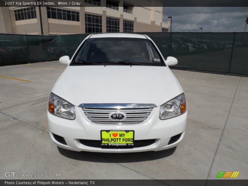 White / Gray 2007 Kia Spectra EX Sedan