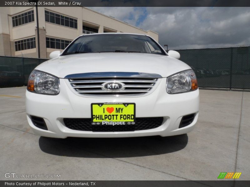 White / Gray 2007 Kia Spectra EX Sedan