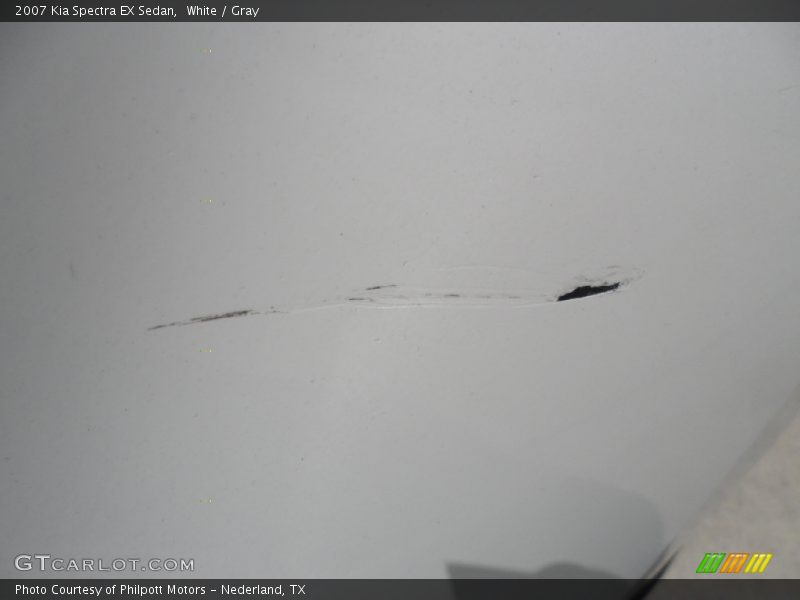 White / Gray 2007 Kia Spectra EX Sedan