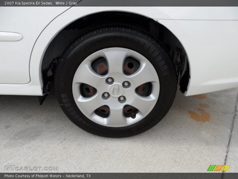 White / Gray 2007 Kia Spectra EX Sedan
