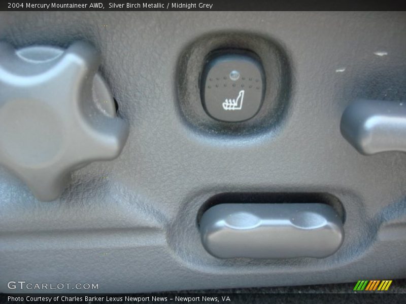 Silver Birch Metallic / Midnight Grey 2004 Mercury Mountaineer AWD