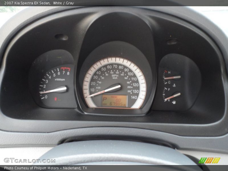 White / Gray 2007 Kia Spectra EX Sedan