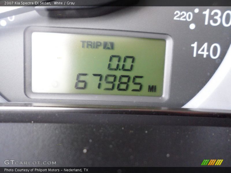 White / Gray 2007 Kia Spectra EX Sedan