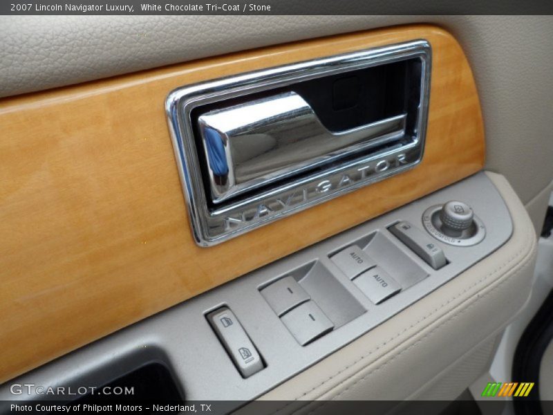 White Chocolate Tri-Coat / Stone 2007 Lincoln Navigator Luxury