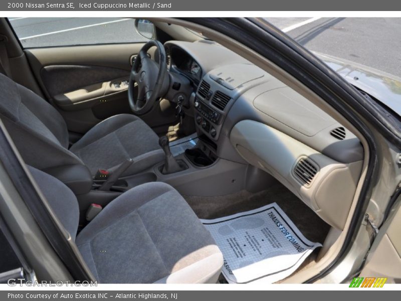  2000 Sentra SE Sand Interior