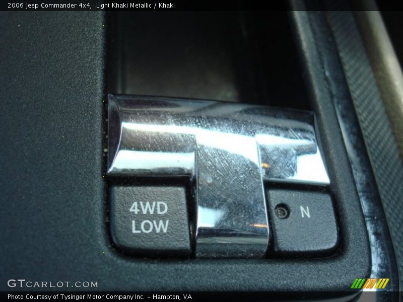 Light Khaki Metallic / Khaki 2006 Jeep Commander 4x4