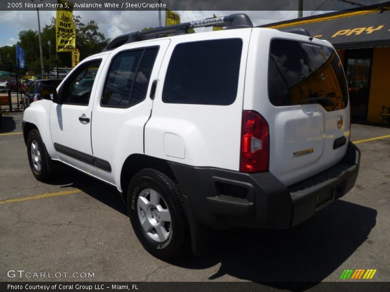 Avalanche White / Steel/Graphite 2005 Nissan Xterra S