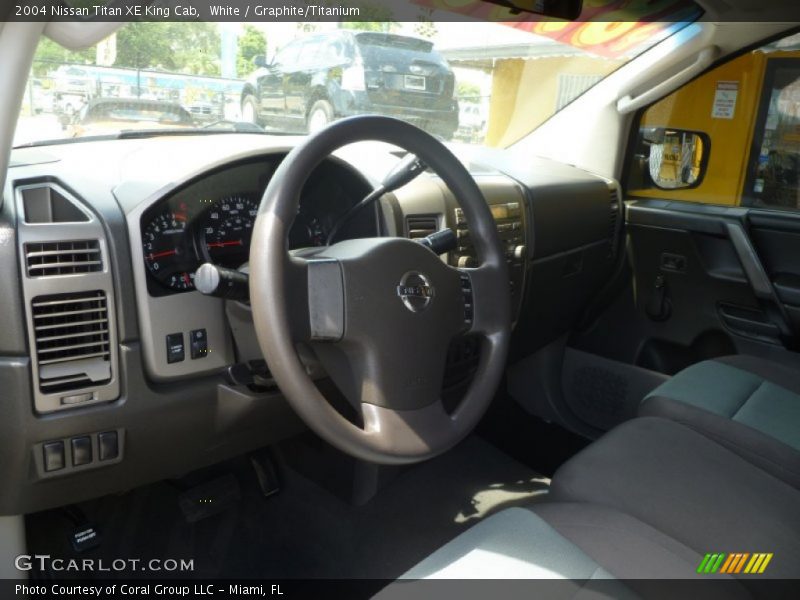 White / Graphite/Titanium 2004 Nissan Titan XE King Cab