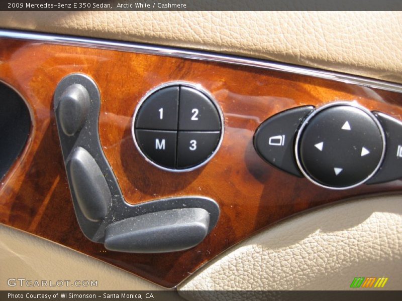 Arctic White / Cashmere 2009 Mercedes-Benz E 350 Sedan