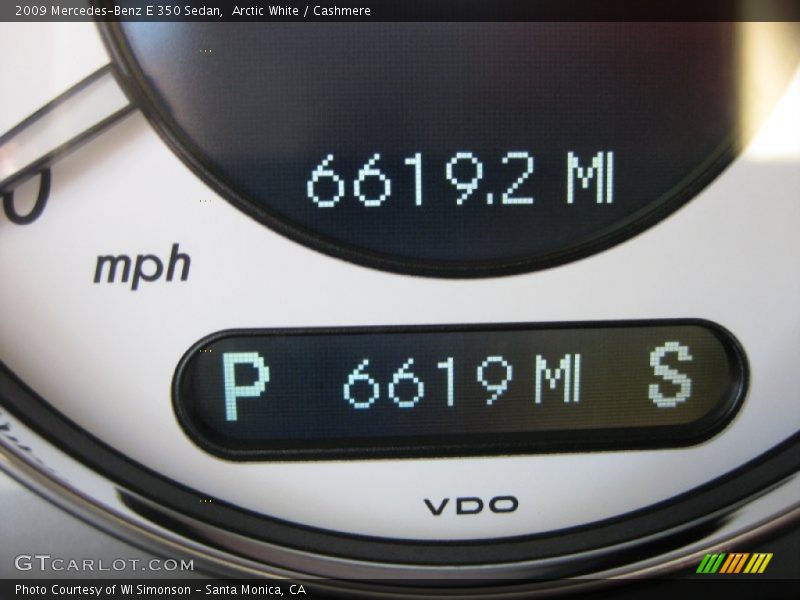Arctic White / Cashmere 2009 Mercedes-Benz E 350 Sedan