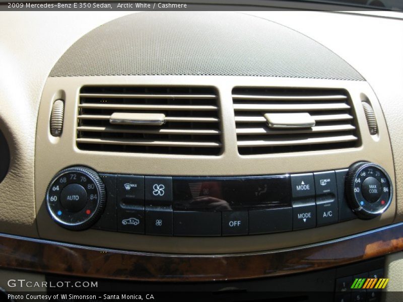 Arctic White / Cashmere 2009 Mercedes-Benz E 350 Sedan