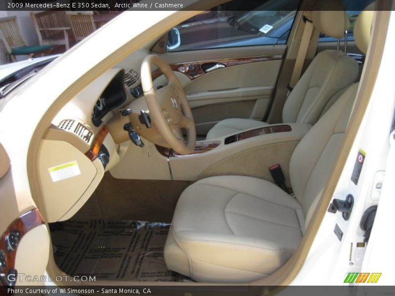 Arctic White / Cashmere 2009 Mercedes-Benz E 350 Sedan