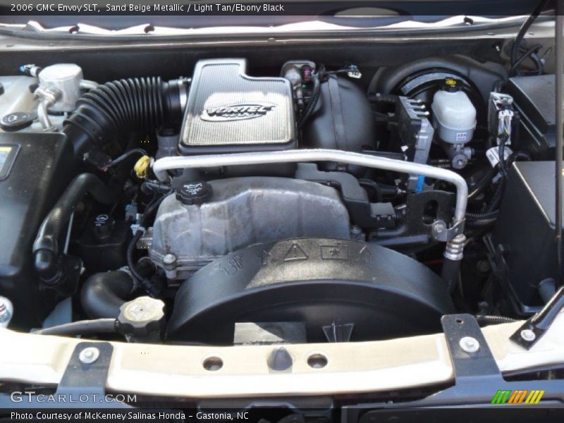 Sand Beige Metallic / Light Tan/Ebony Black 2006 GMC Envoy SLT