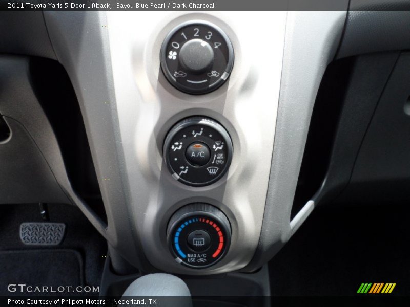 Controls of 2011 Yaris 5 Door Liftback