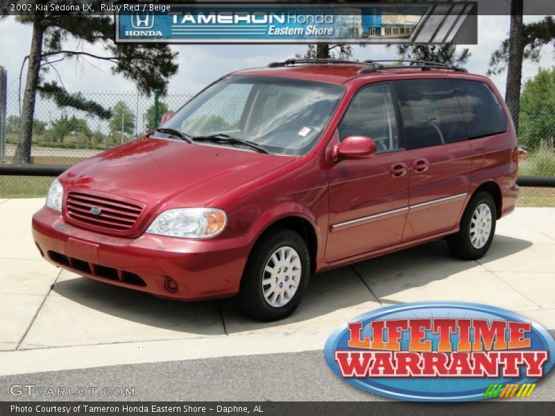 Ruby Red / Beige 2002 Kia Sedona LX