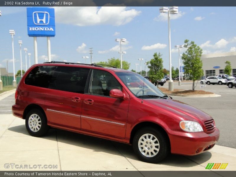 Ruby Red / Beige 2002 Kia Sedona LX