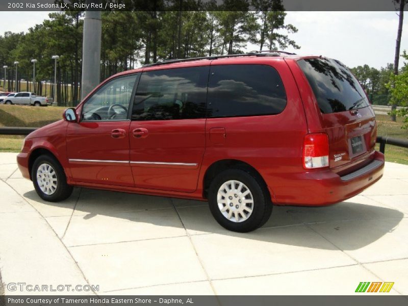 Ruby Red / Beige 2002 Kia Sedona LX