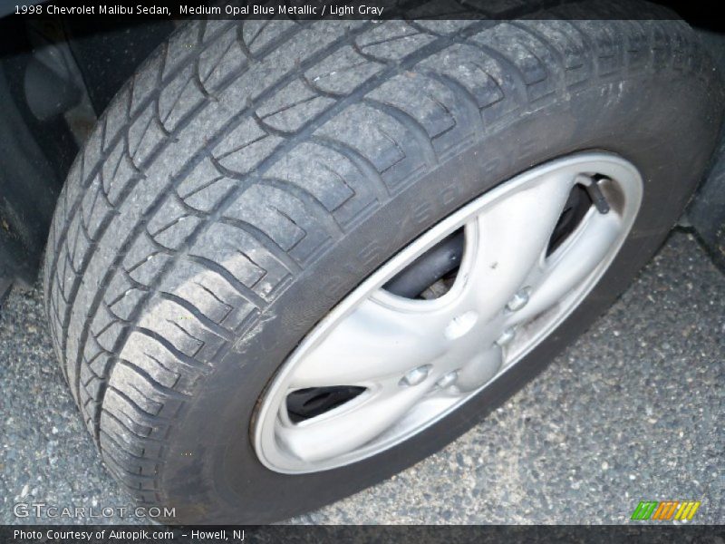 Medium Opal Blue Metallic / Light Gray 1998 Chevrolet Malibu Sedan