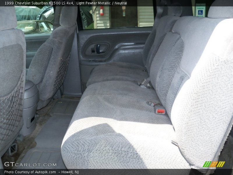 Light Pewter Metallic / Neutral 1999 Chevrolet Suburban K1500 LS 4x4